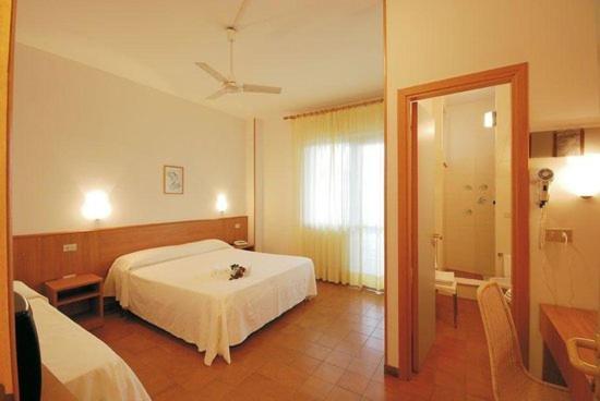 Hotel Leuco' Martinsicuro Esterno foto