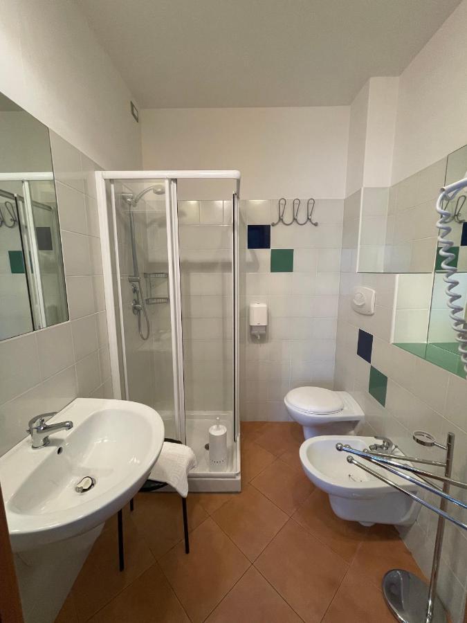 Hotel Leuco' Martinsicuro Esterno foto