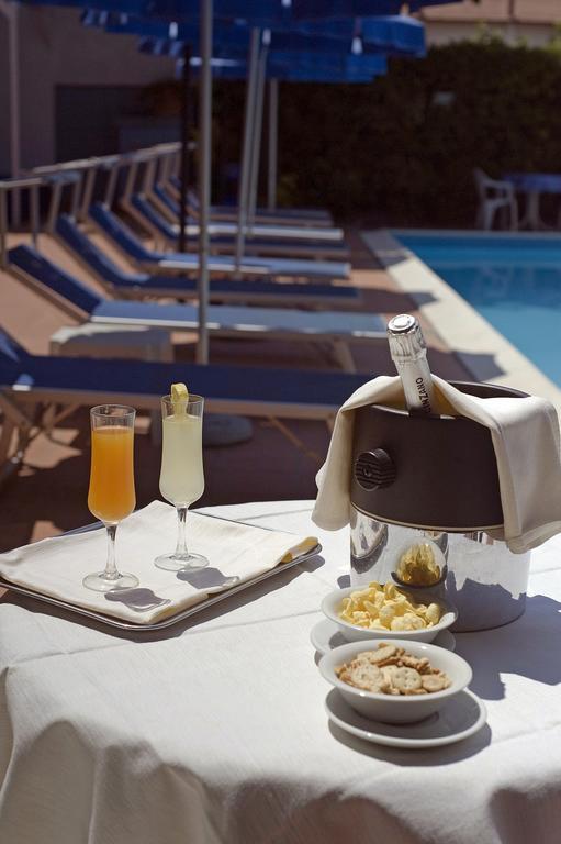 Hotel Leuco' Martinsicuro Esterno foto