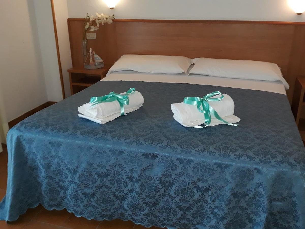 Hotel Leuco' Martinsicuro Esterno foto