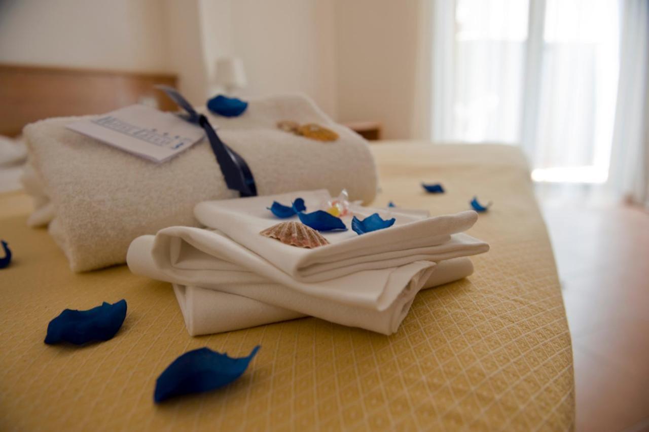 Hotel Leuco' Martinsicuro Esterno foto