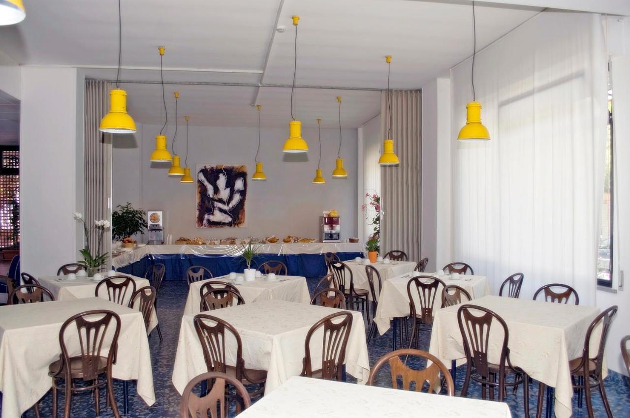 Hotel Leuco' Martinsicuro Esterno foto